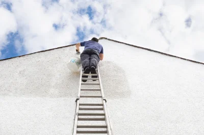 Peinture extérieure au Carlaret — façades et ravalement